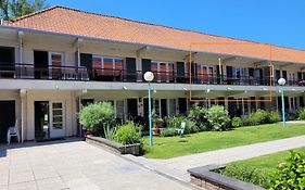 2 Bedroom Apartment In De Haan